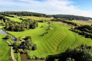 gewerbe golfclub zollmuehle abends 300x200 - Golfclub Zollmühle