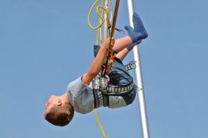 kinder bugee trampolin 300x200 - Angebote für Kinder