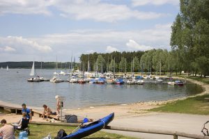 seenland rothsee strand segelhafen 300x200 - Fränkisches Seenland