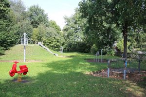 spielplatz ellingen franz j 300x200 - Angebote für Kinder