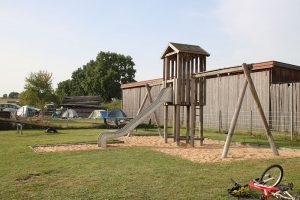 spielplatz hoerlbach 300x200 - Angebote für Kinder